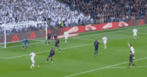 李昊守住了平局！补时最后一分钟，李昊再次神扑出对手头球攻门