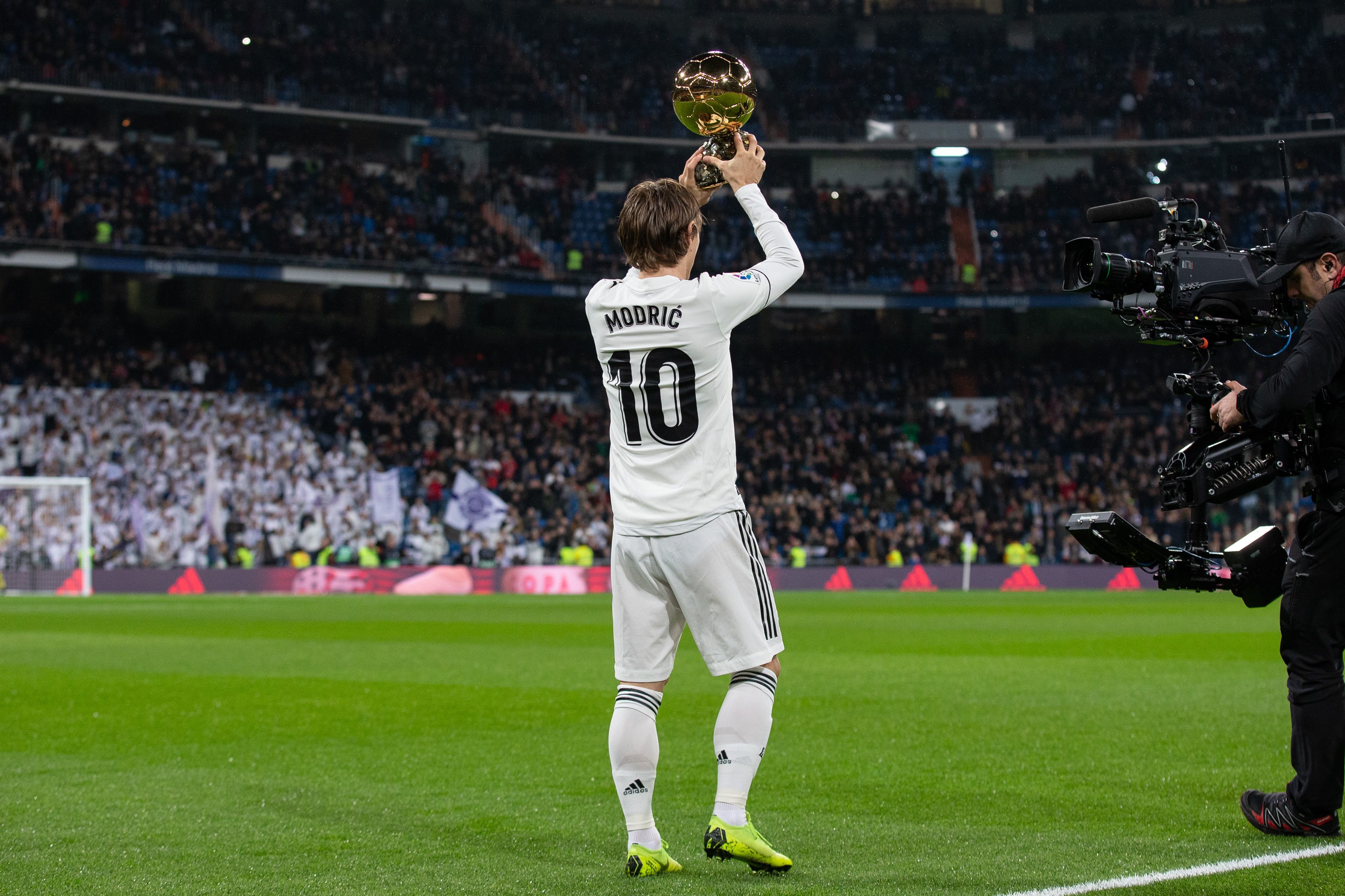 科贝尔伤病复出！多特门将成功通过体能测试，法兰克福战役在即