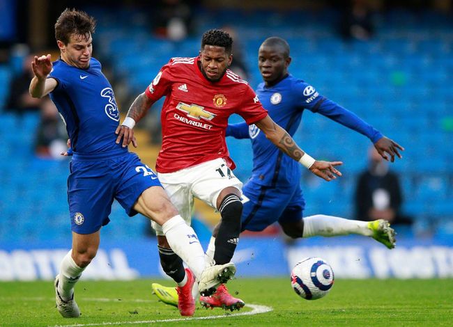 父子齐心助力！詹姆斯神勇复苏砍下30+8+8，东契奇关键三分显神威！