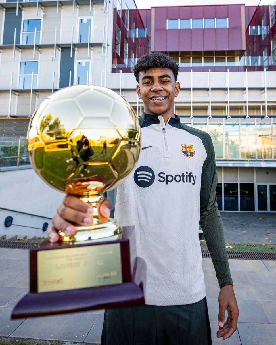 开拓者再胜火箭！杨瀚森替补2+1+1杜兰特30+12