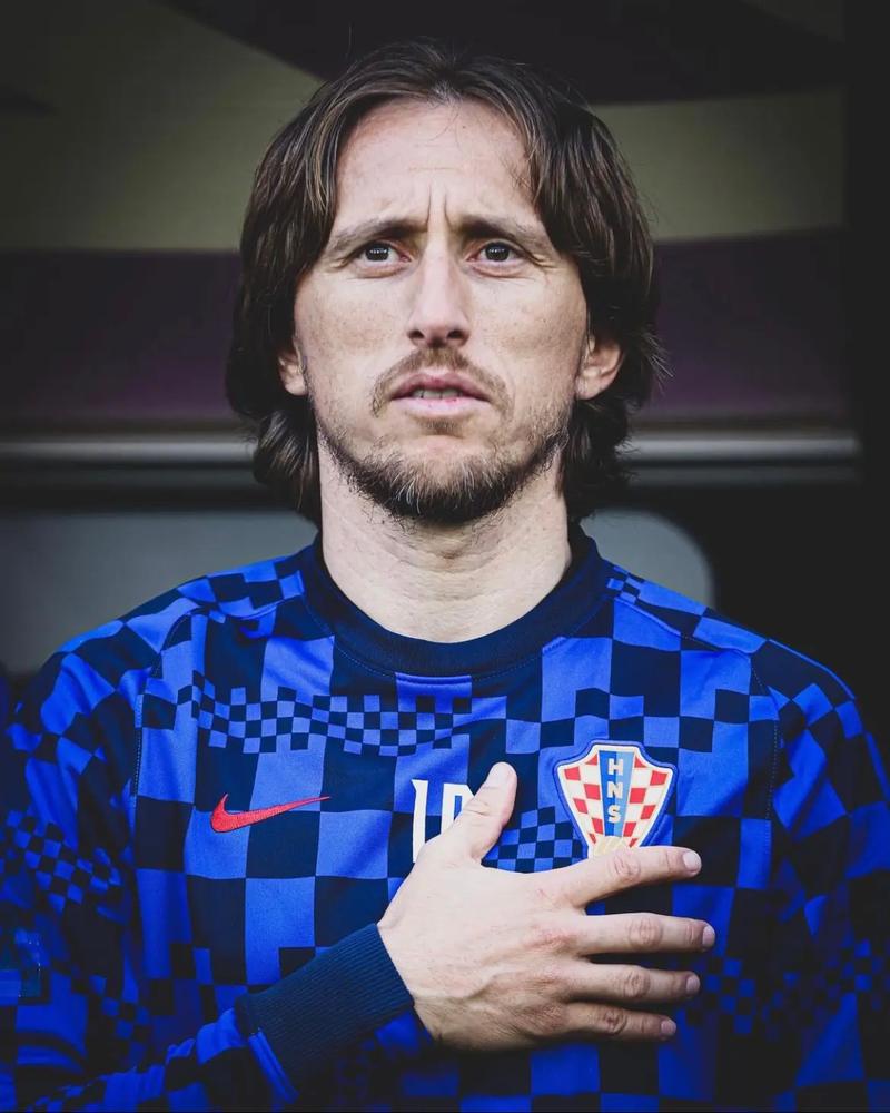 火箭119-96湖人迎4利好！2锋线统治攻守，电风扇作用大，申京改变