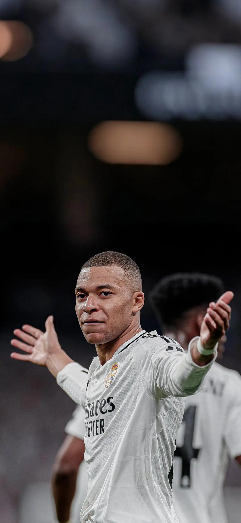 [NBA]付出1300万美元签下三旬老将，结果火箭是让他到球队来打酱油的？